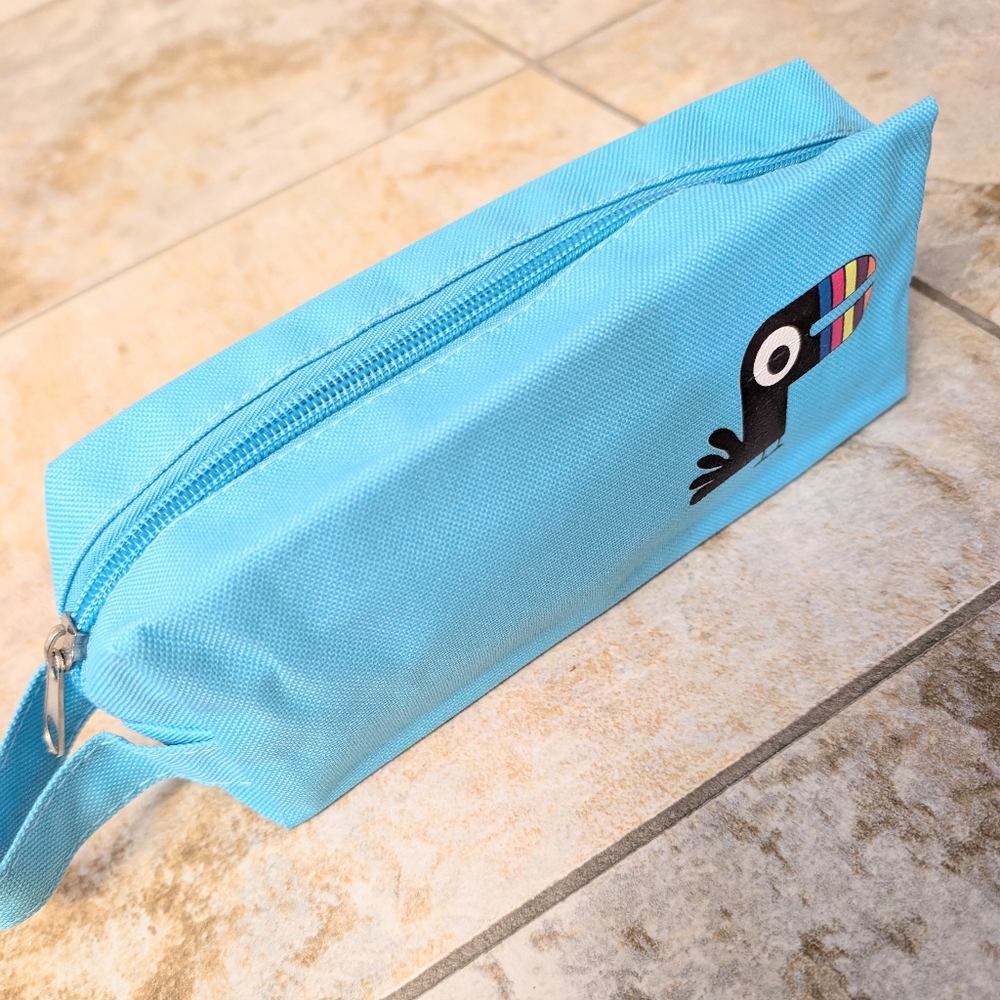Set of 26 Blue Cloth Pencil Cases with Toucan Design and Zipper - 26 cases